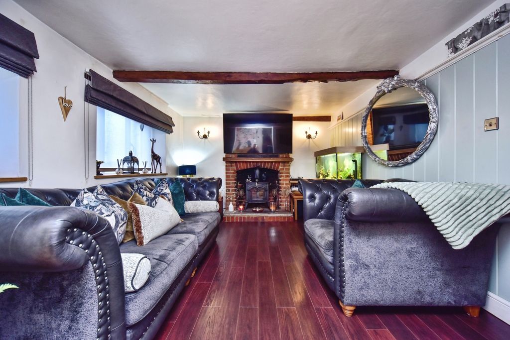 Property photo 3 of 20 Fbb_6049