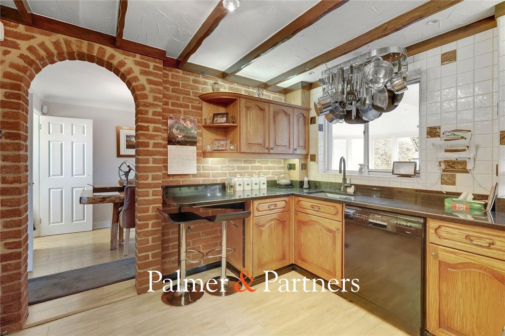 Property photo 3 of 28 Picture No. 13