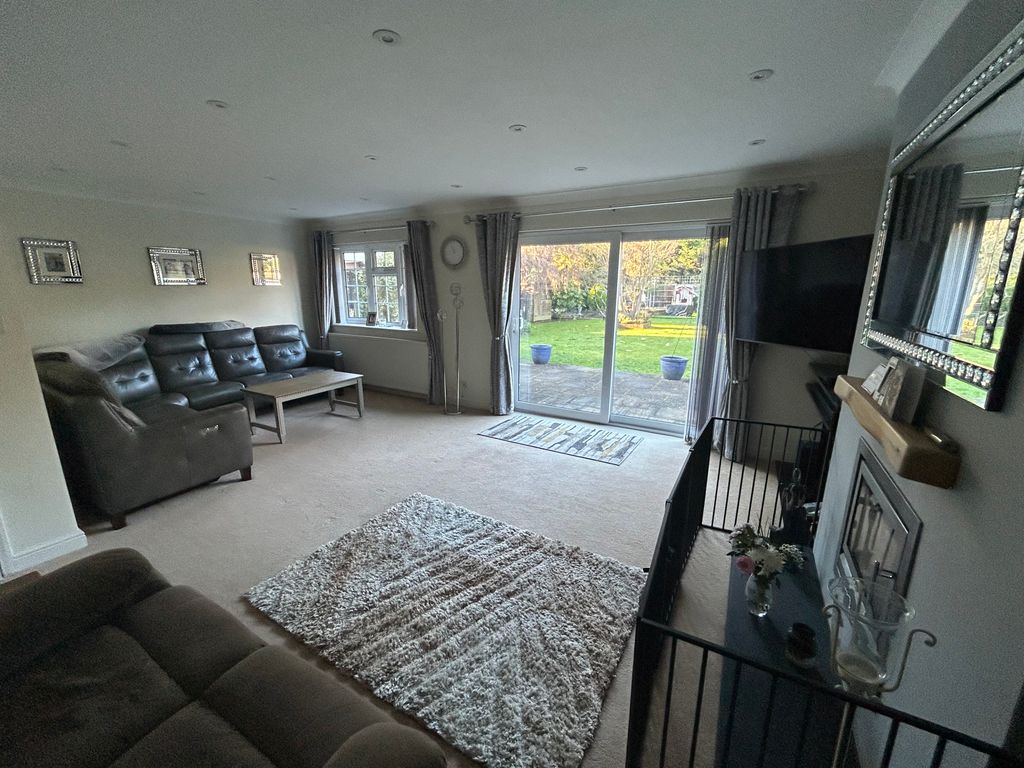 Property photo 3 of 18