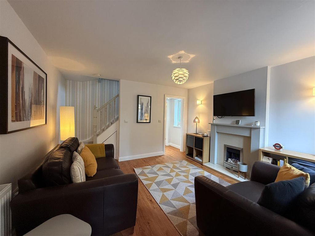 Property photo 2 of 11 Img_4875.Jpeg