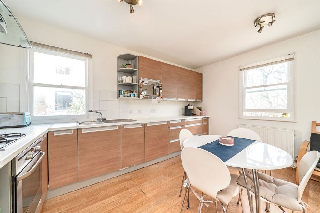 Property photo 2 of 4