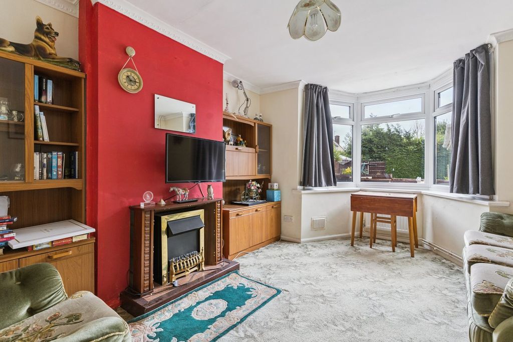 Property photo 2 of 14