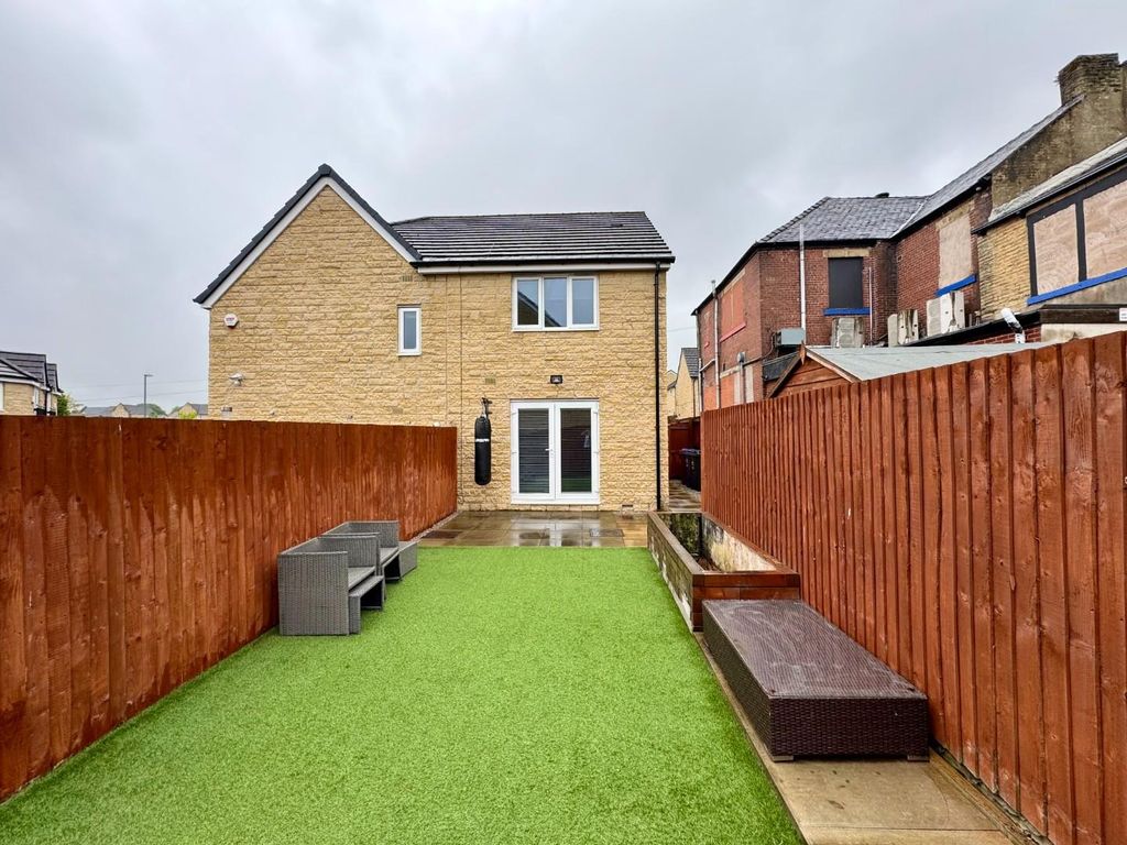 Property photo 3 of 12 Image00002.Jpeg