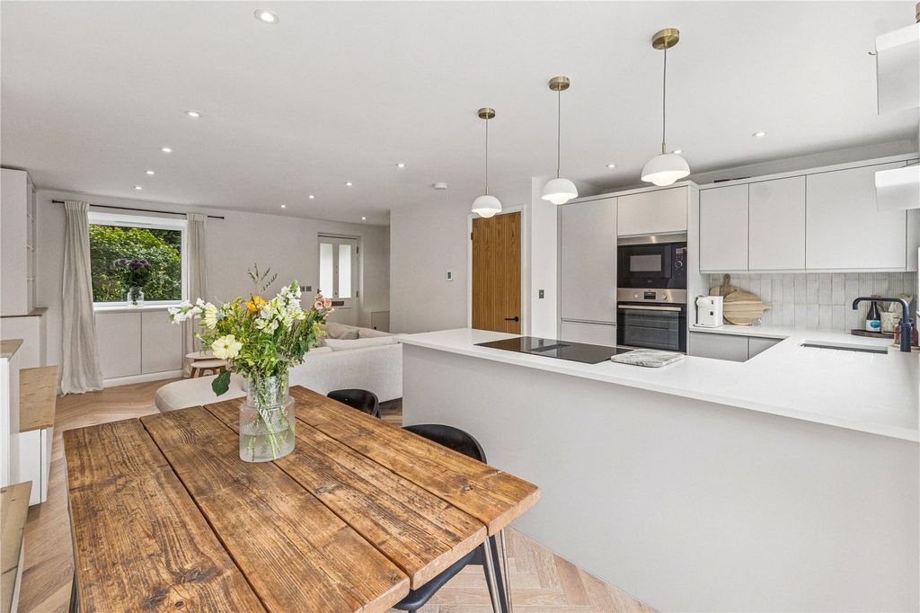 Property photo 3 of 14 Picture No. 05