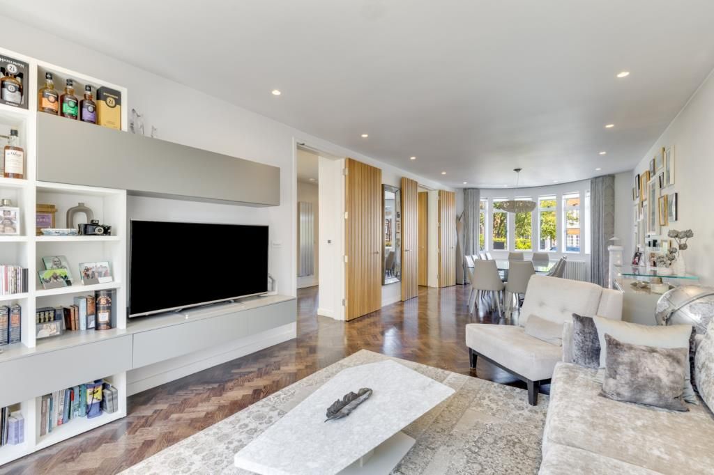 Property photo 2 of 18 Reception Room