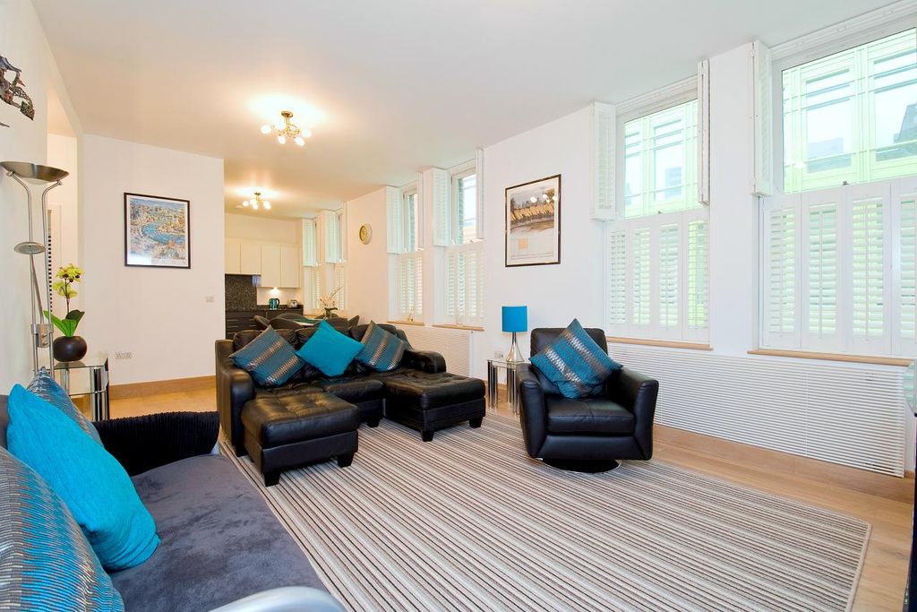 Property photo 1 of 5