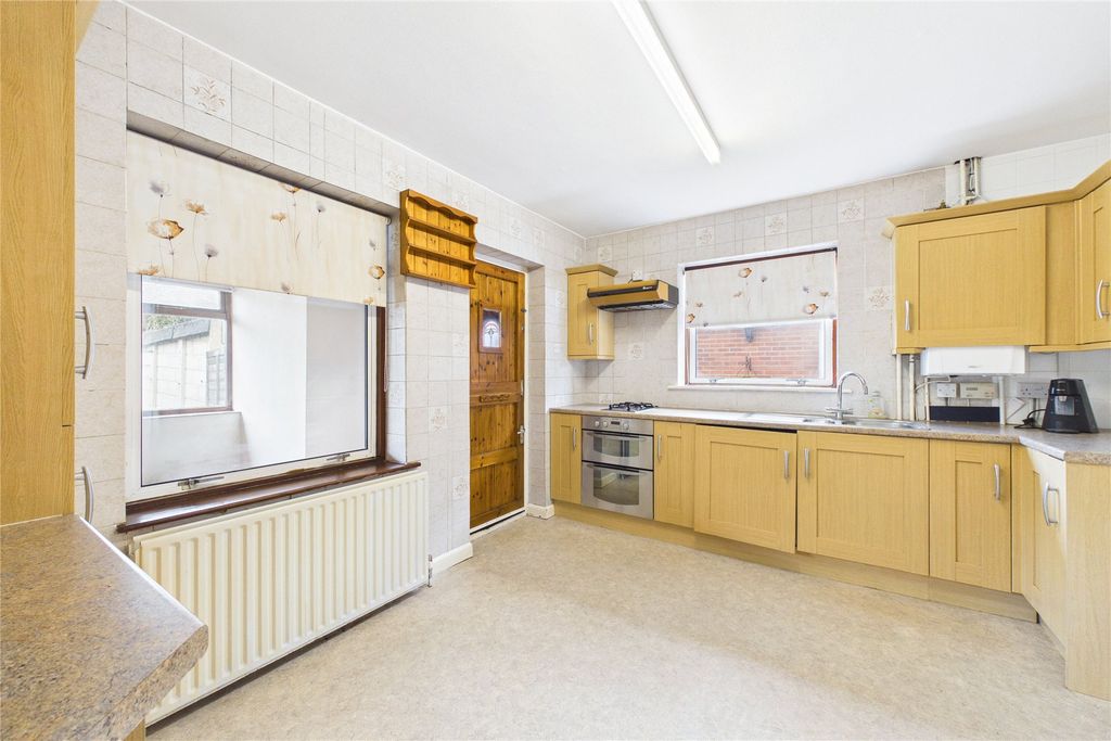 Property photo 3 of 11 Picture No. 06