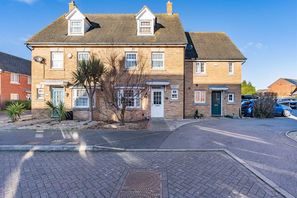 Property photo 1 of 24