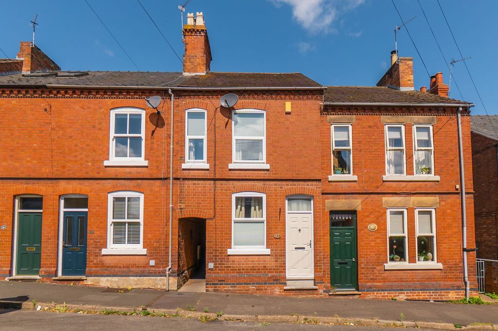 Property photo 1 of 29 1