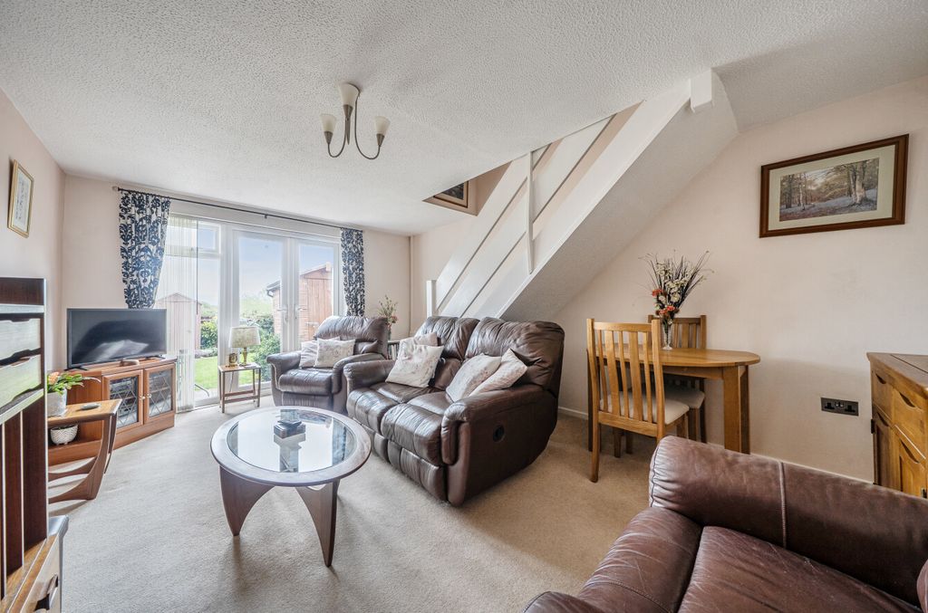 Property photo 3 of 22 1446381-12-69E26A...