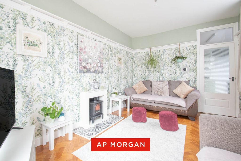 Property photo 3 of 22 Picture No. 27