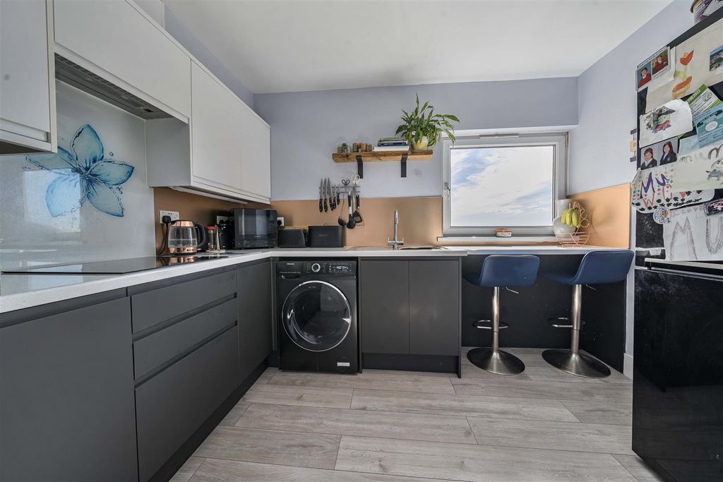 Property photo 1 of 15 Kitchen