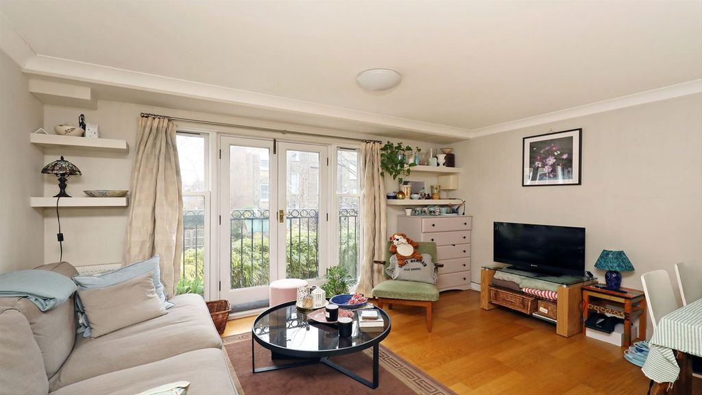 Property photo 2 of 9