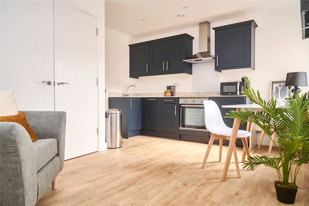 Property photo 1 of 13 Picture No. 04