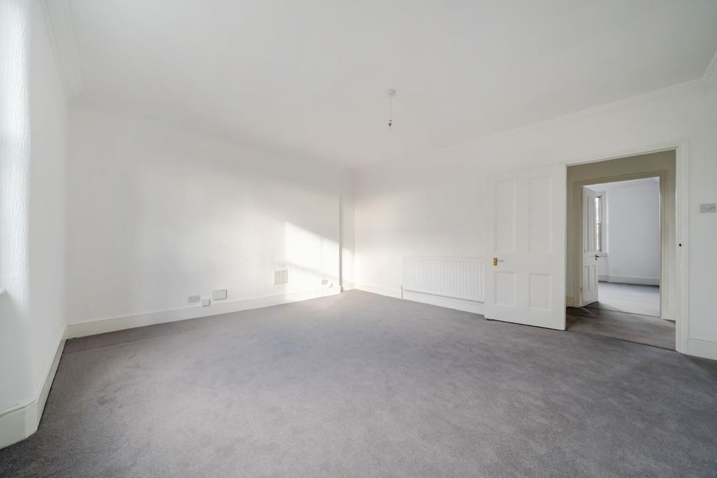 Property photo 2 of 17 1-693B1d4Fa465E-1389025-8-693Ac520805A4-1.Jpg
