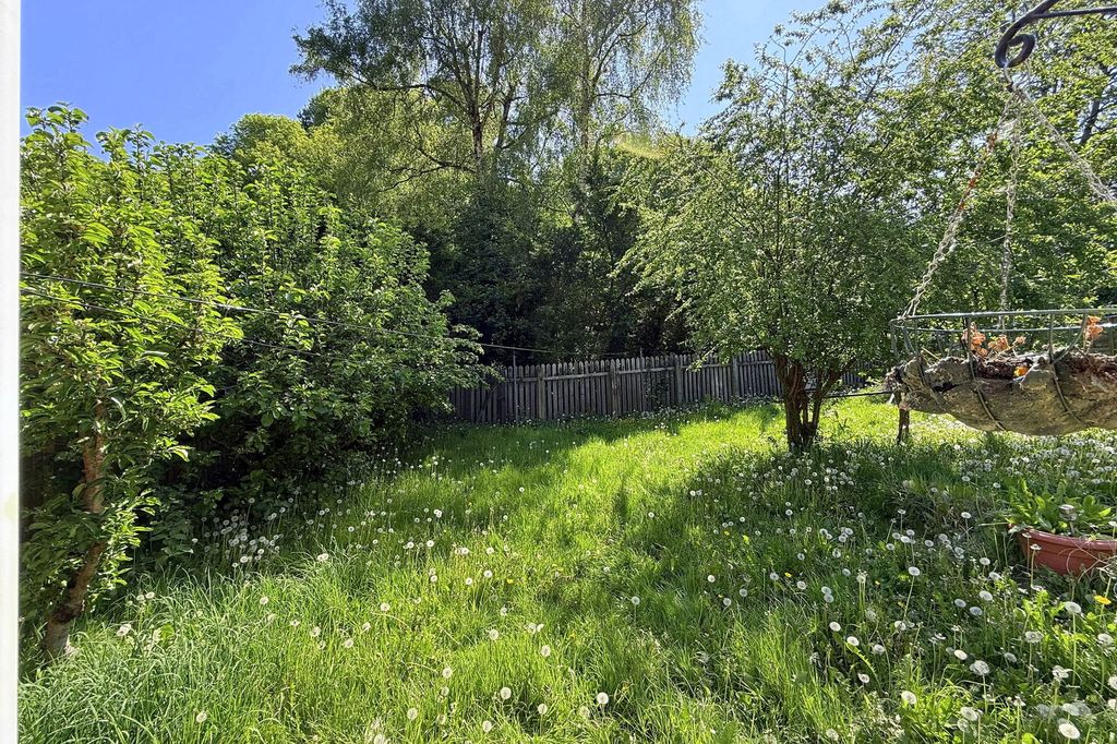 Property photo 2 of 12
