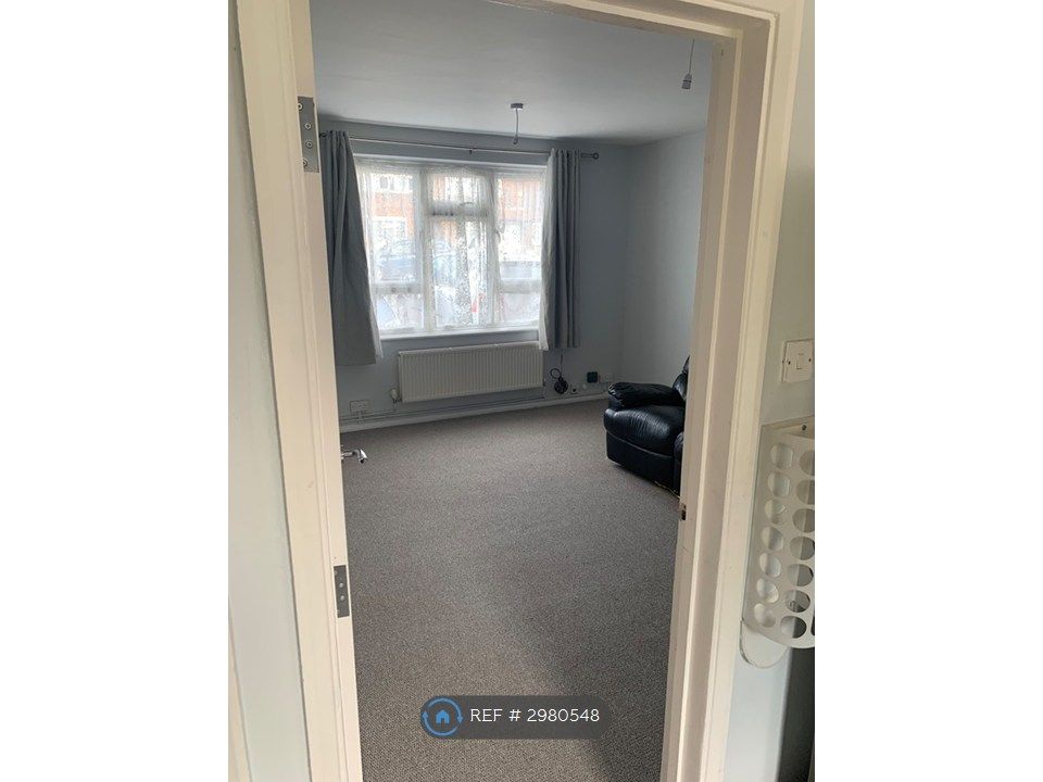Property photo 3 of 4