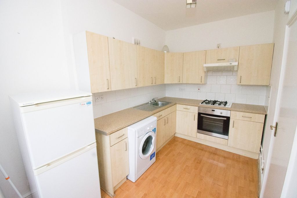 Property photo 2 of 6