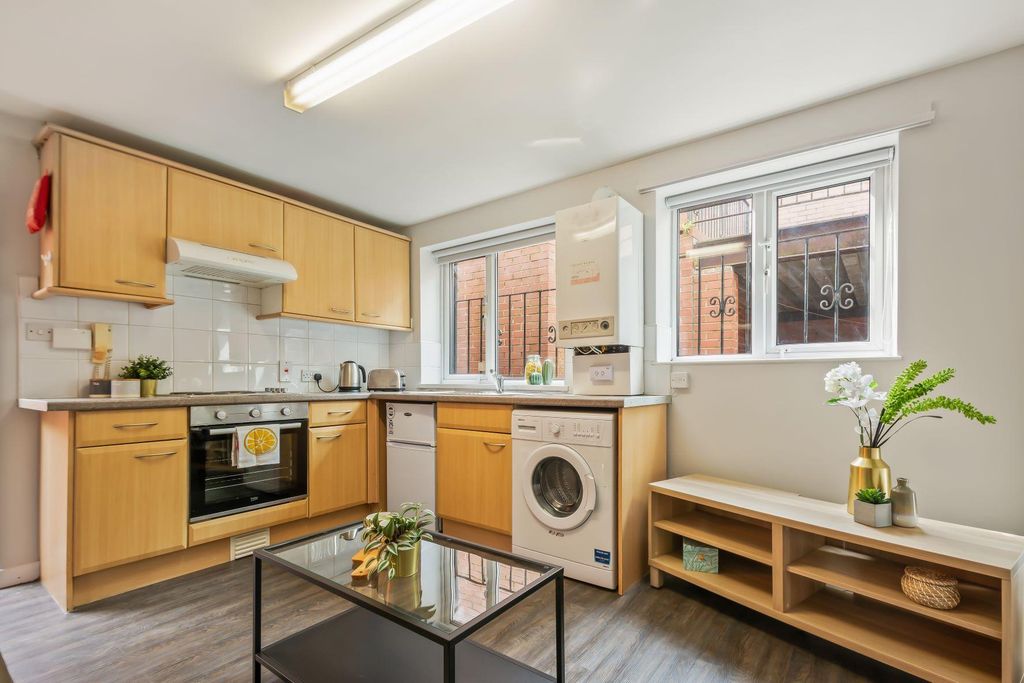 Property photo 2 of 6 Property Photo