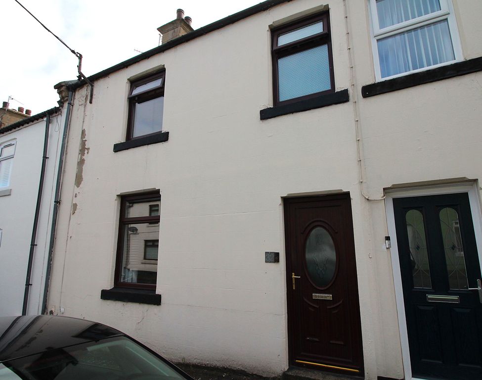 Property photo 1 of 10 Front