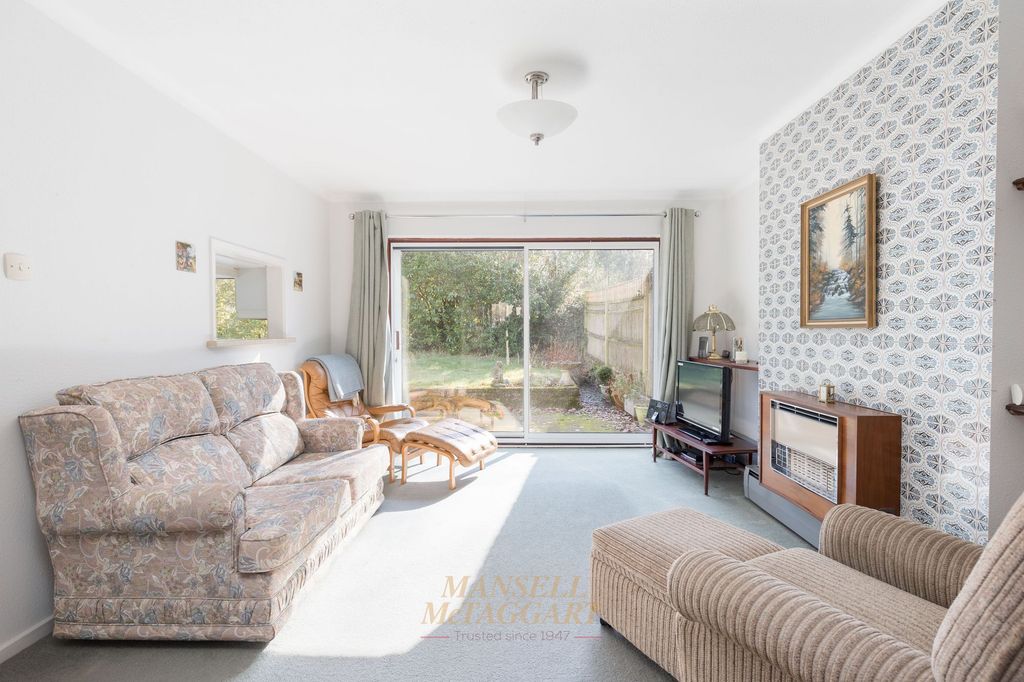 Property photo 3 of 14