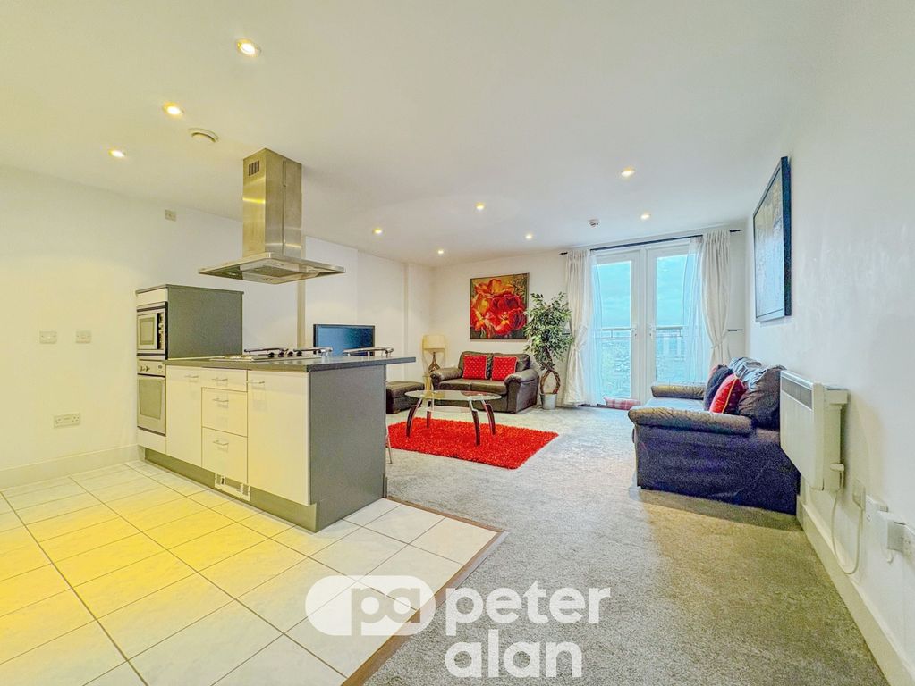 Property photo 2 of 23 Living Room