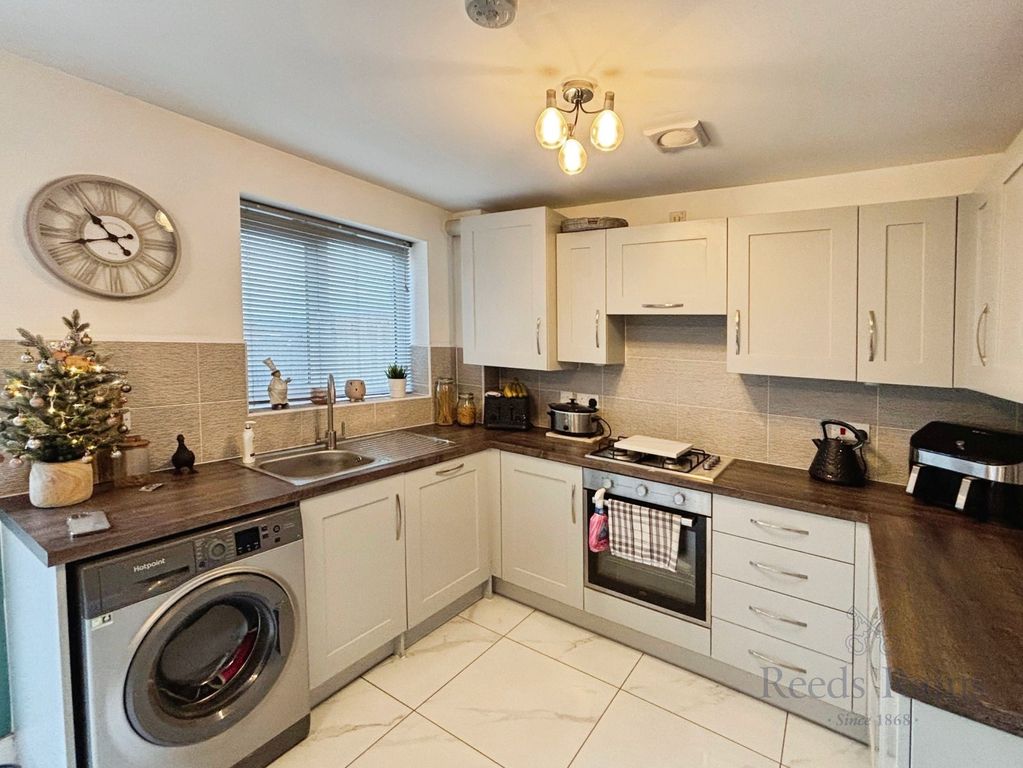 Property photo 3 of 22 Picture No. 09