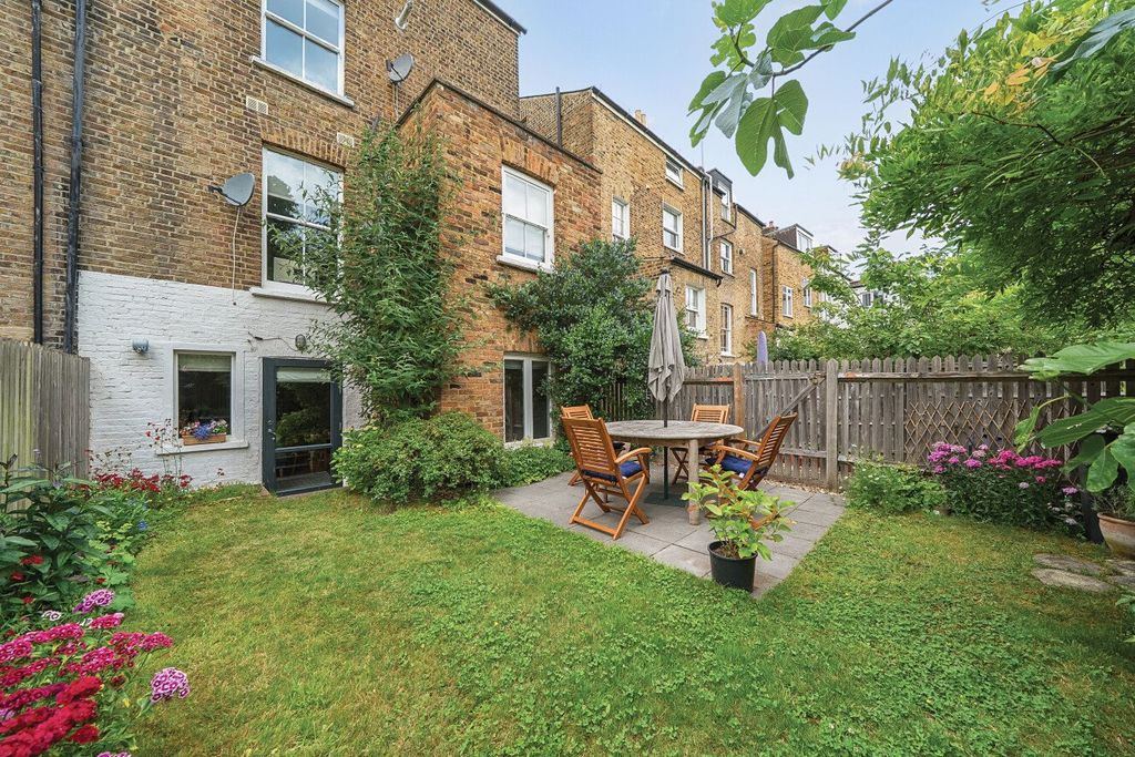 Property photo 2 of 11 Picture No. 07