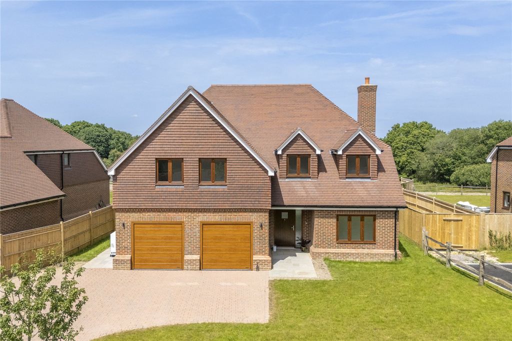 Property photo 1 of 21 Exterior