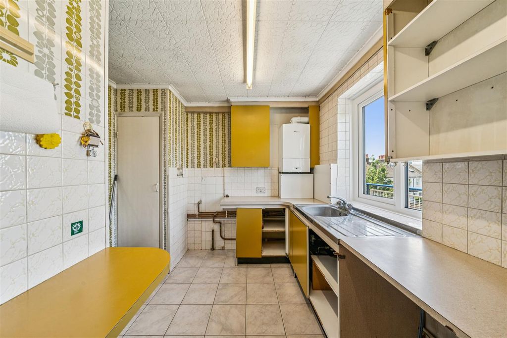 Property photo 3 of 12 For Sale - St Albans Avenue, W4