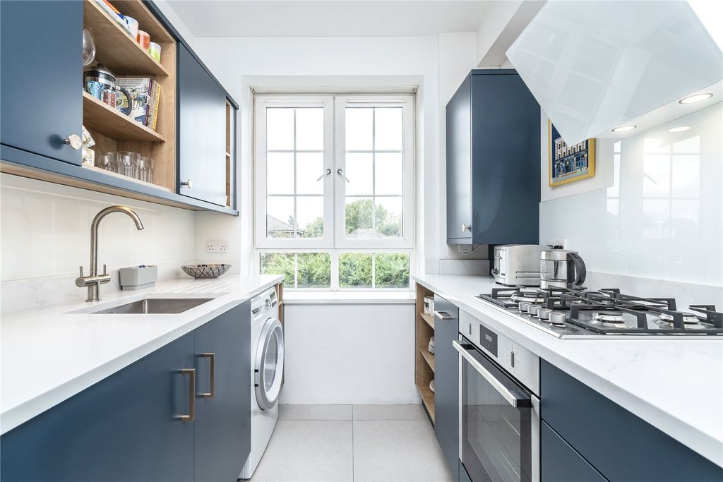 Property photo 3 of 16 Kitchen