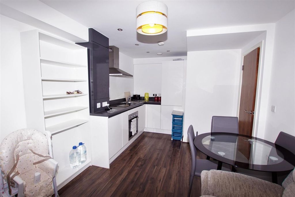 Property photo 3 of 6 Kitchen/ Diner