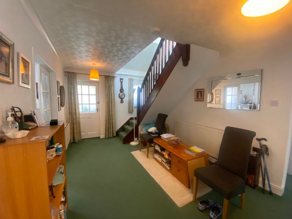 Property photo 3 of 35