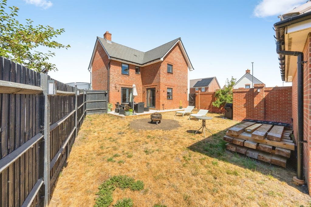 Property photo 1 of 23