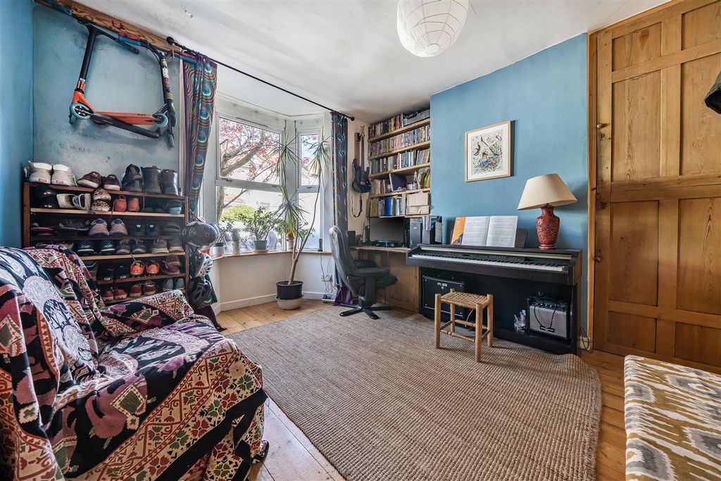 Property photo 2 of 18 1440305-1-69d64074E652B.Jpg