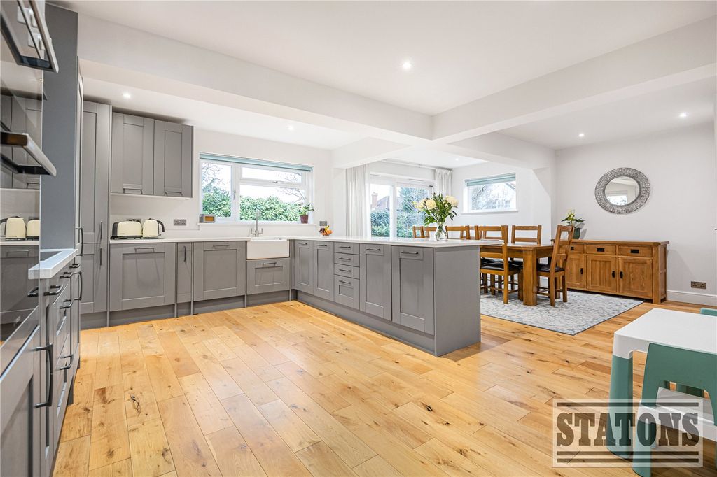 Property photo 3 of 18 Picture No. 29