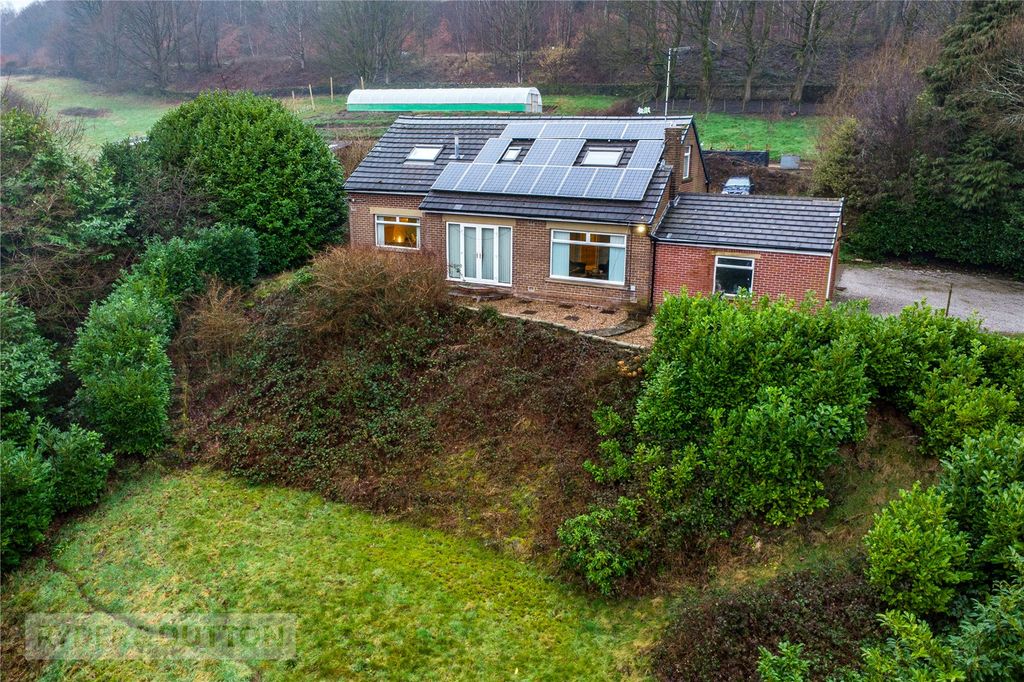Property photo 1 of 25 External