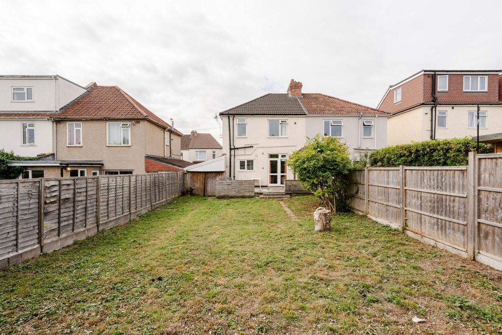 Property photo 2 of 23 25