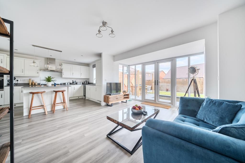 Property photo 2 of 24 Living Space