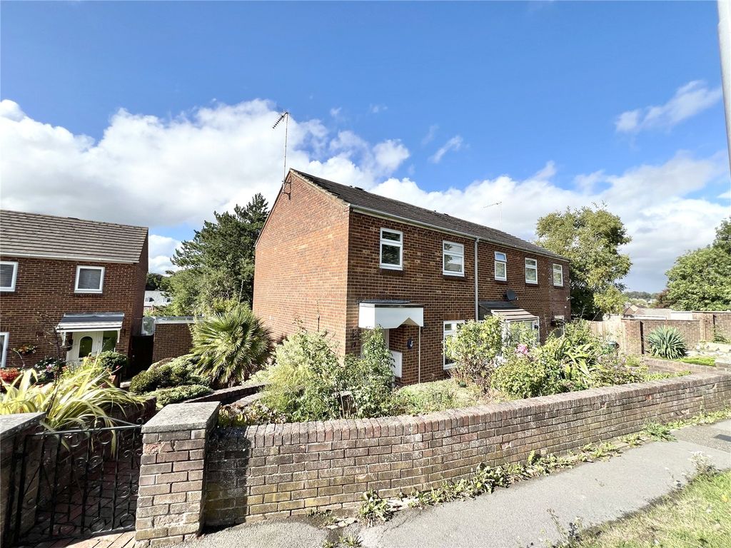 Property photo 1 of 15 Picture No. 12