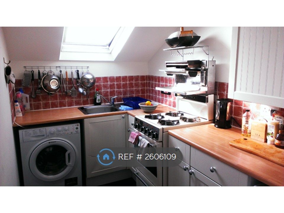 Property photo 1 of 7 Kitchen
