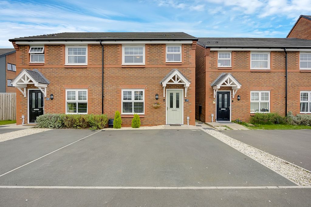 Property photo 1 of 18 5055951