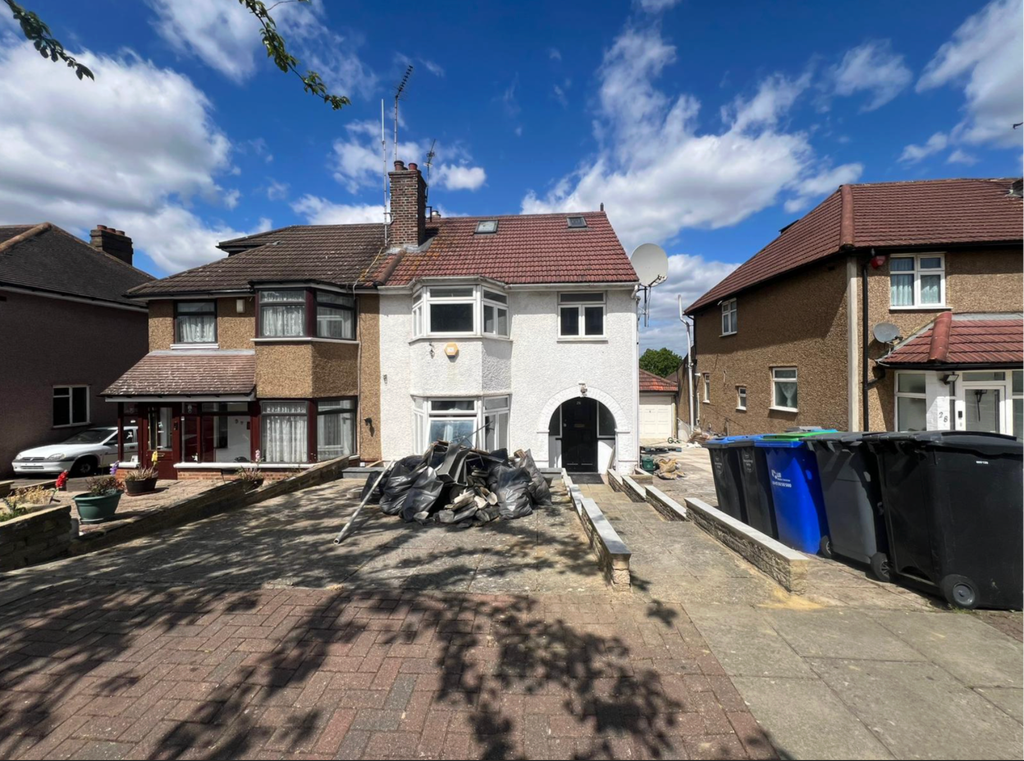 Property photo 1 of 31