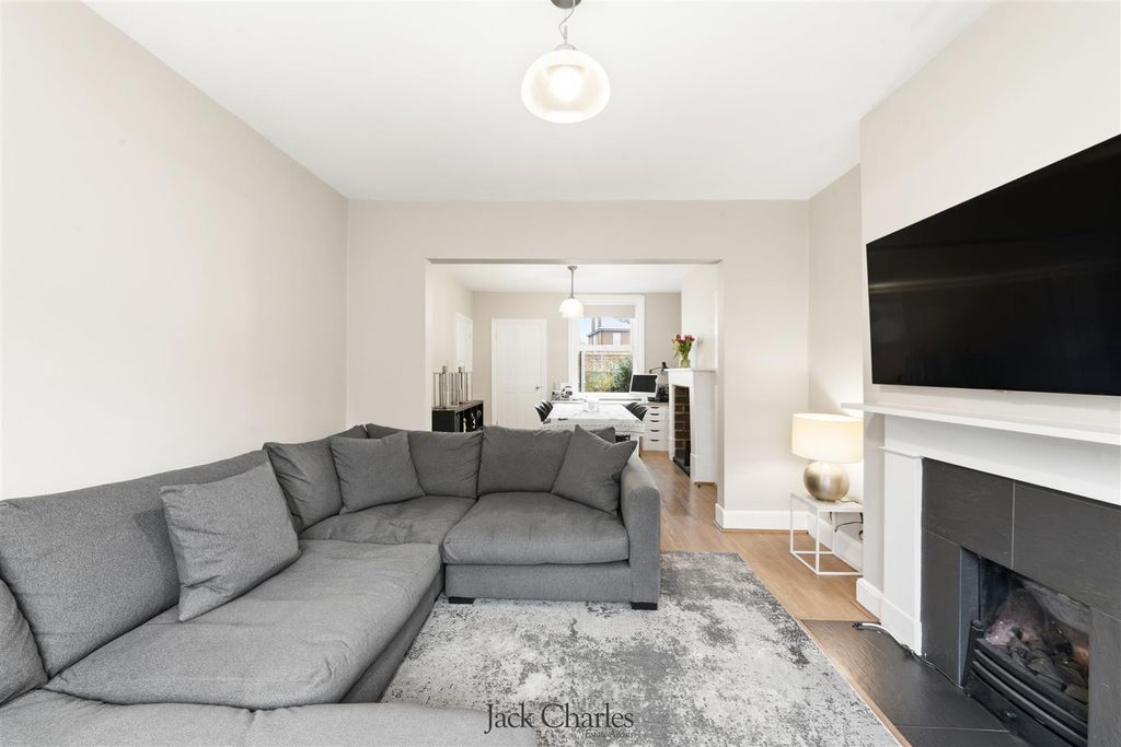 Property photo 2 of 27 29 Uridge Road-24.Jpg