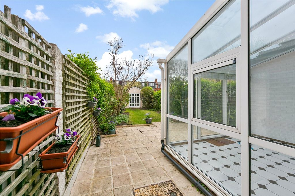 Property photo 2 of 15 Picture No. 06