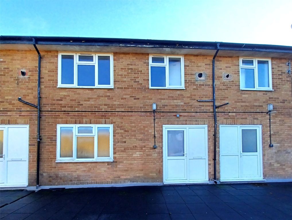 Property photo 1 of 3 Front