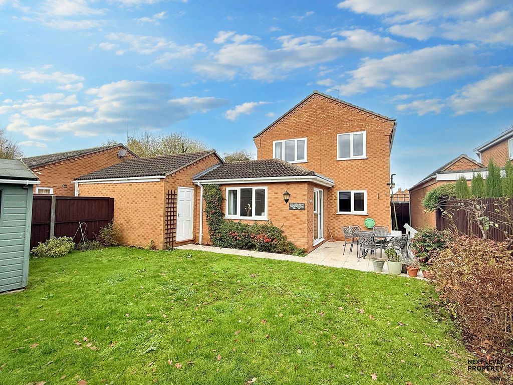 Property photo 2 of 27