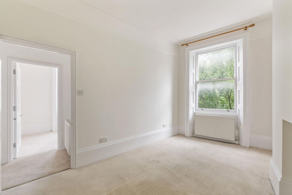 Property photo 3 of 13 Image