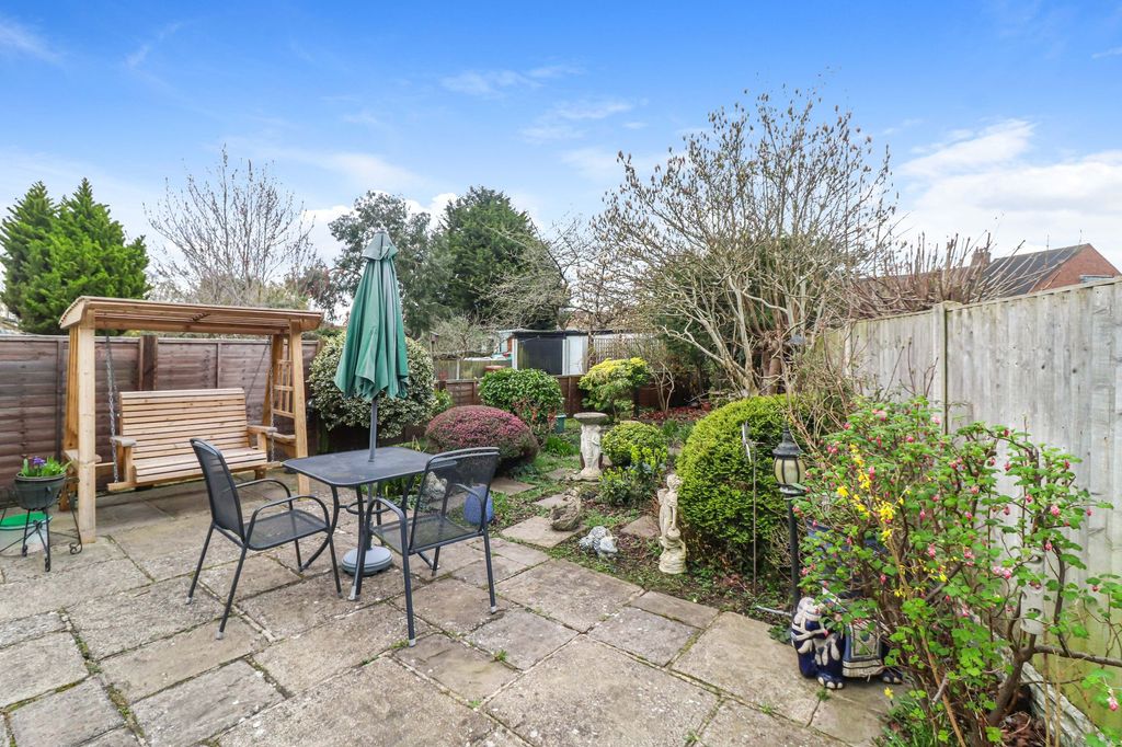 Additional image 19 of 3 bed semi-detached house for saleThe Crescent, Abbots Langley WD5