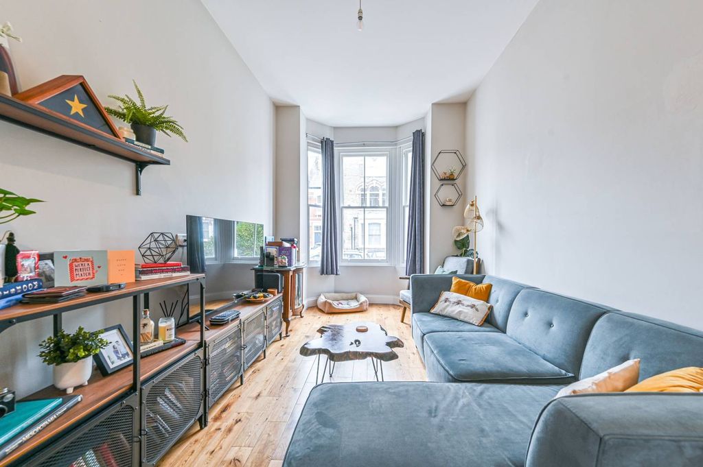 Property photo 1 of 6